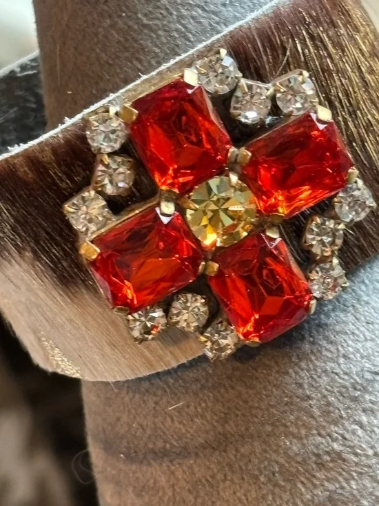Handmade cowhide bracelet with Crystal repurposed brooch! One of a kind! - Picture 10 of 12